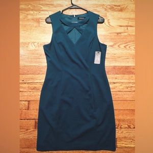 Great holiday party attire! Guess Emerald Dress